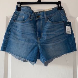 High-Rise MIDI shorts